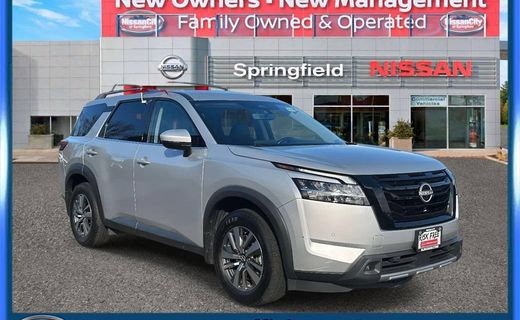 2023 Nissan Pathfinder SL