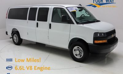 2025 Chevrolet Express LS EXT