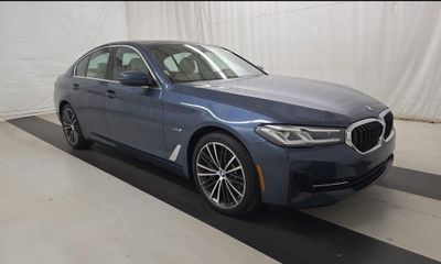 2023 BMW 530e 530XE