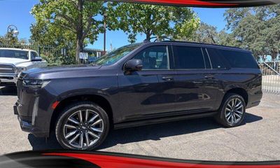 2022 Cadillac Escalade ESV Sport Platinum