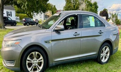 2013 Ford Taurus SEL