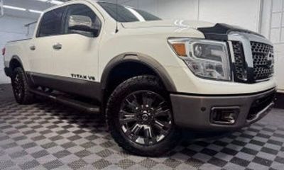 2018 Nissan Titan SV