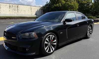 2013 Dodge Charger SRT8