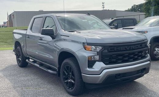 2026 Chevrolet Silverado Custom