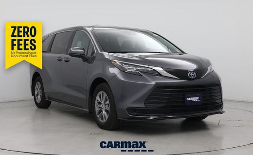 2025 Toyota Sienna LE