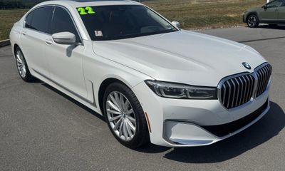 2022 BMW 740LI
