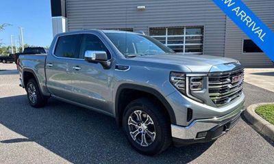 2026 GMC Sierra SLT