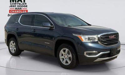 2019 GMC Acadia SLE 1