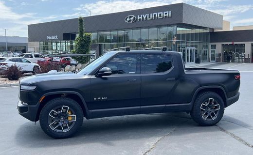 2022 Rivian R1T Adventure