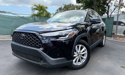 2022 Toyota Corolla Cross LE