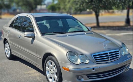 2005 Mercedes-Benz C-Class C240