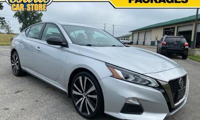 2019 Nissan Altima SR
