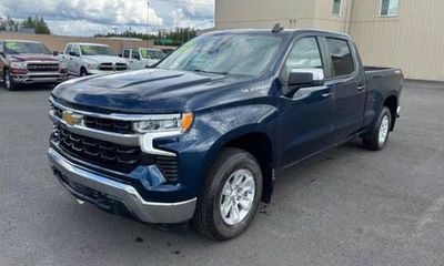 2023 Chevrolet Silverado LT