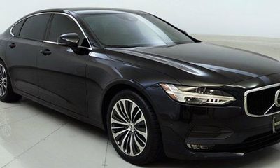 2020 Volvo S90 Momentum