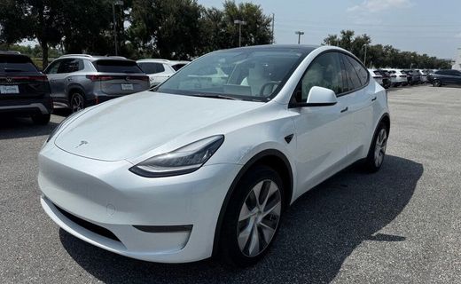 2023 Tesla Model Y Long Range