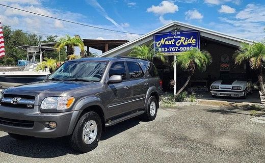 2006 Toyota Sequoia SR5