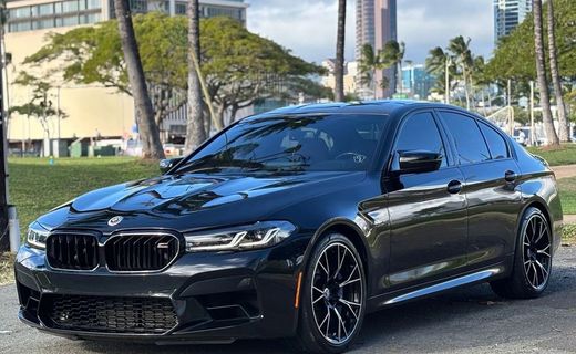 2023 BMW M5