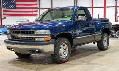 2001 Chevrolet S-10 Pickup K1500