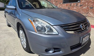 2012 Nissan Altima 25 S