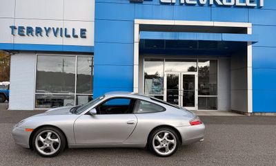 2001 Porsche 911 Carrera