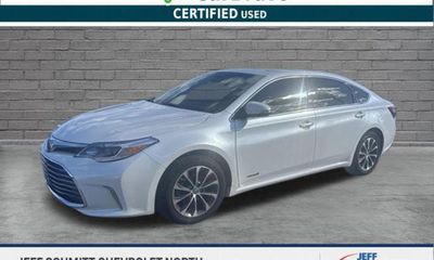 2017 Toyota Avalon Hybrid