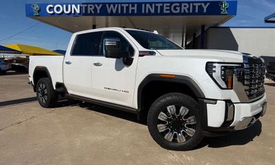 2024 GMC Sierra HD Denali