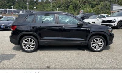 2023 Volkswagen Taos 4MOTION S
