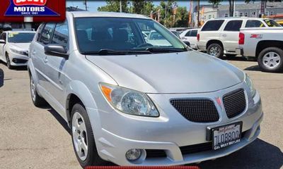 2005 Pontiac Vibe Base