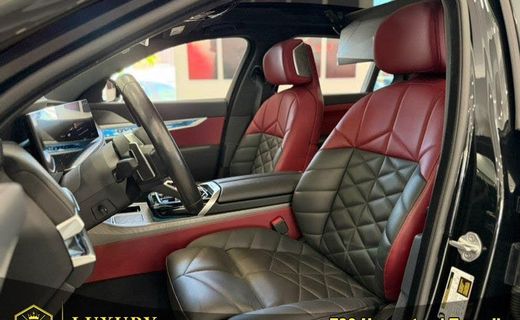 2024 BMW 740I