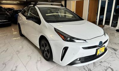 2021 Toyota Prius LE