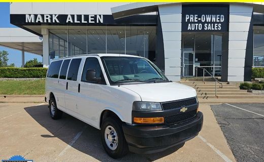 2020 Chevrolet Express LS