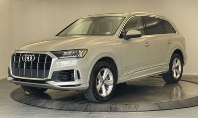 2023 Audi Q7 Quattro Premium