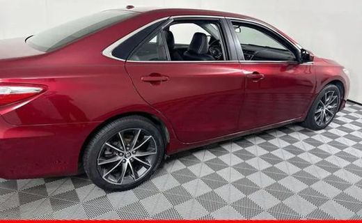 2016 Toyota Camry XSE