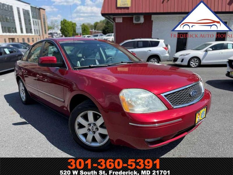 Representative 2005 Ford Five Hundred photo