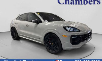 2025 Porsche Cayenne GTS