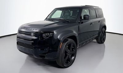 2026 Land Rover Defender 110 SE