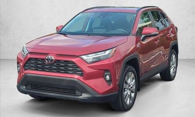 2024 Toyota RAV4 XLE Premium