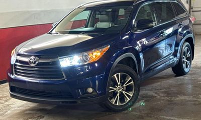 2016 Toyota Highlander Base Hybrid