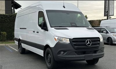 2025 Mercedes-Benz Sprinter 907 VS30