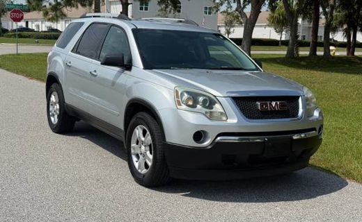 2011 GMC Acadia SLE 1