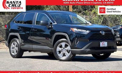 2023 Toyota RAV4 LE