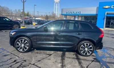 2023 Volvo XC60 Plus Bright