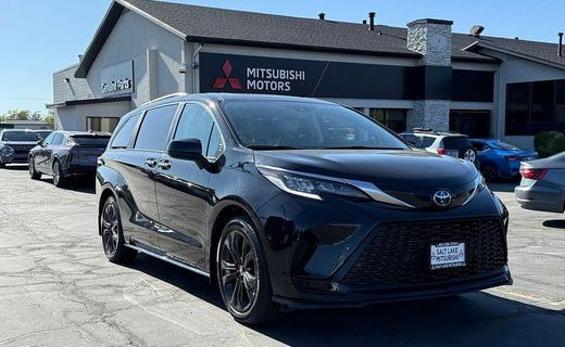 2024 Toyota Sienna XSE