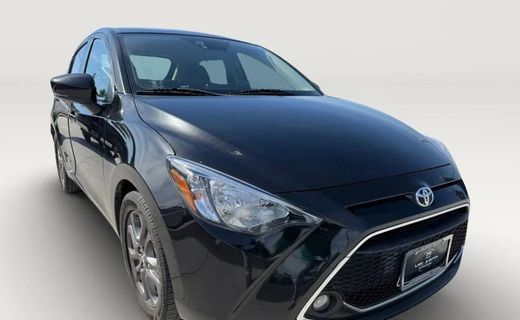 2020 Toyota Yaris LE