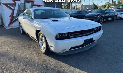 2013 Dodge Challenger Base