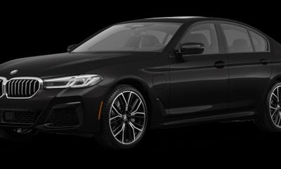 2021 BMW 530E Hybrid Plug