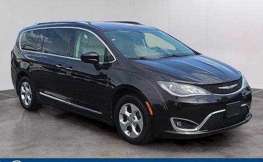 2017 Chrysler Pacifica Touring L Plus
