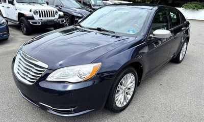 2012 Chrysler 200 Limited