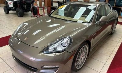 2011 Porsche Panamera S 4S