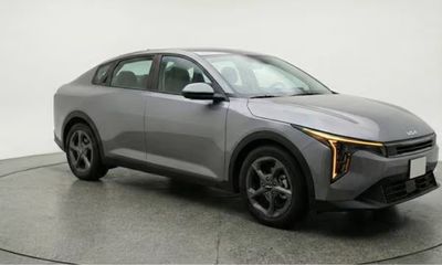 2025 Kia K4